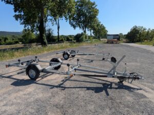 remorque porte bateau 18 pieds 1000 kg
