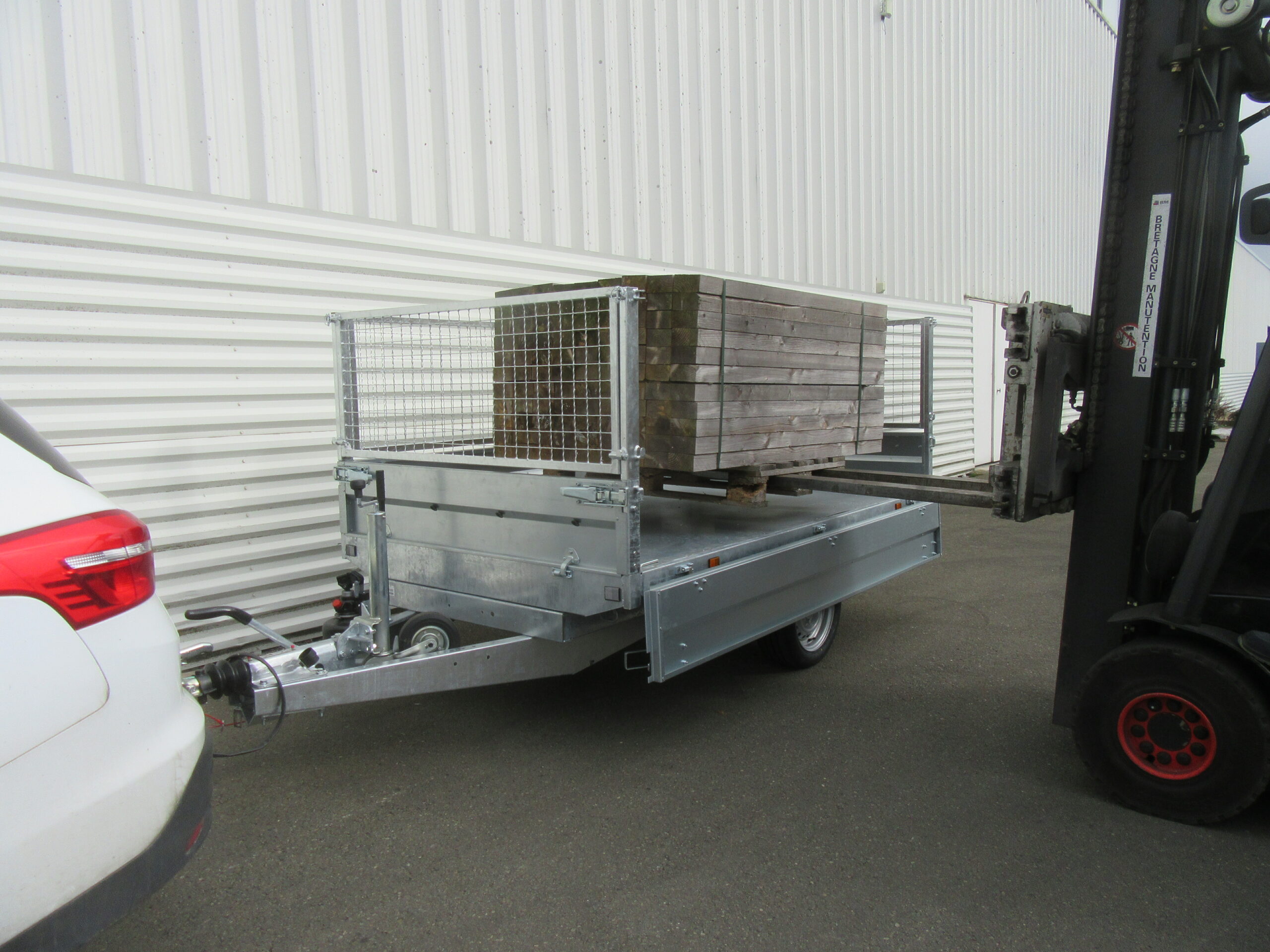 Benne simple essieu 1350 kg LIDER – Image 2